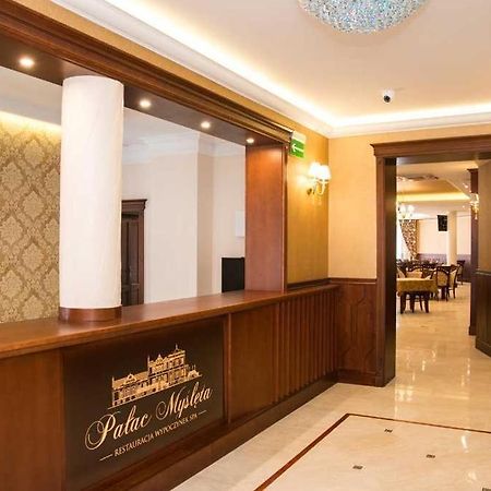 Palac Mysleta Uzdowo Экстерьер фото