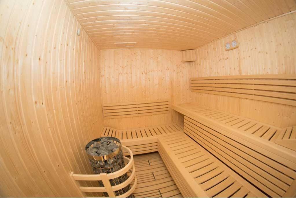 Palac Mysleta Uzdowo Экстерьер фото