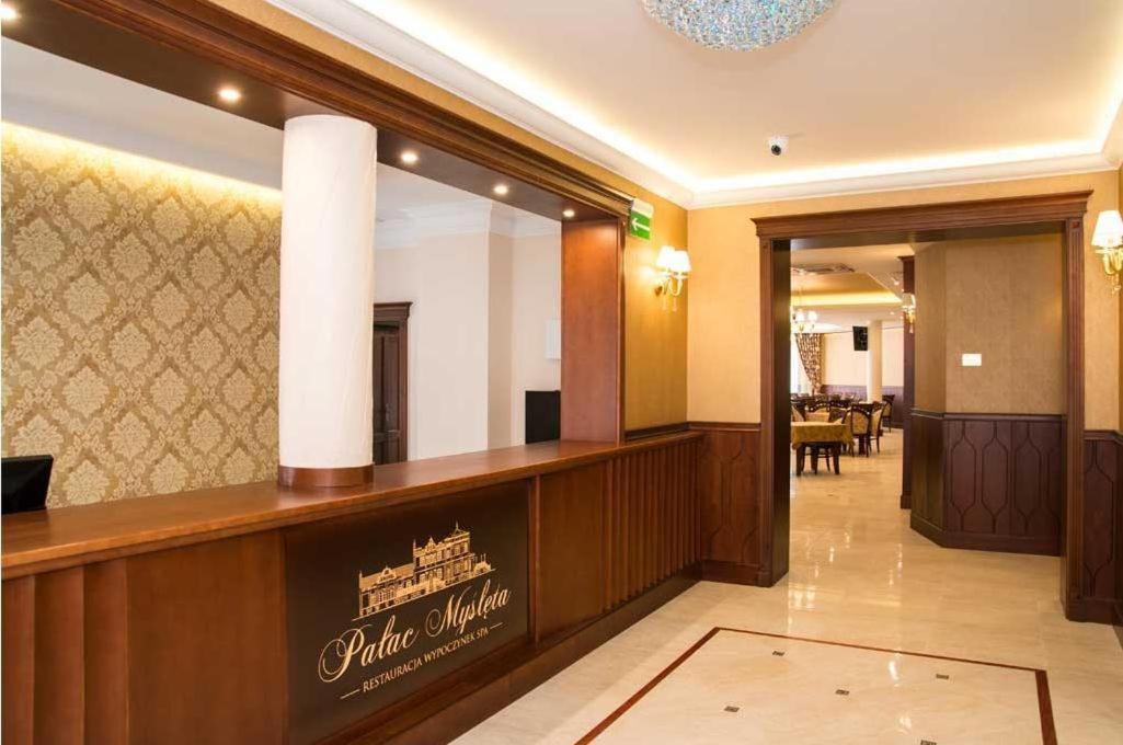 Palac Mysleta Uzdowo Экстерьер фото